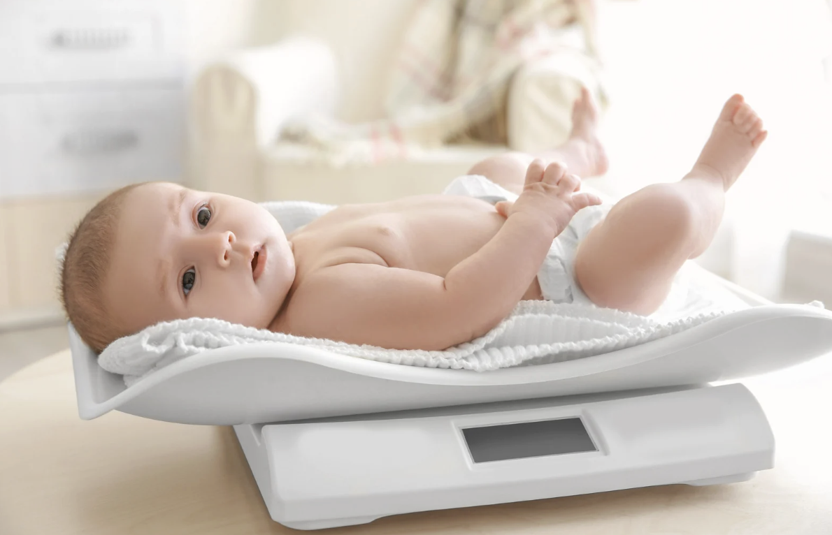 What It Really Means When Your Baby Falls Off the Growth Curve