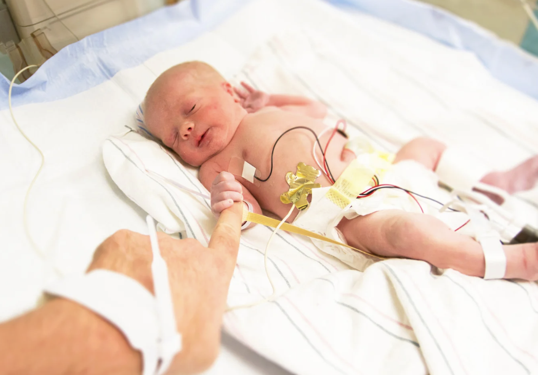 Why Some 36-Week Babies Need a Little Extra Help Feeding